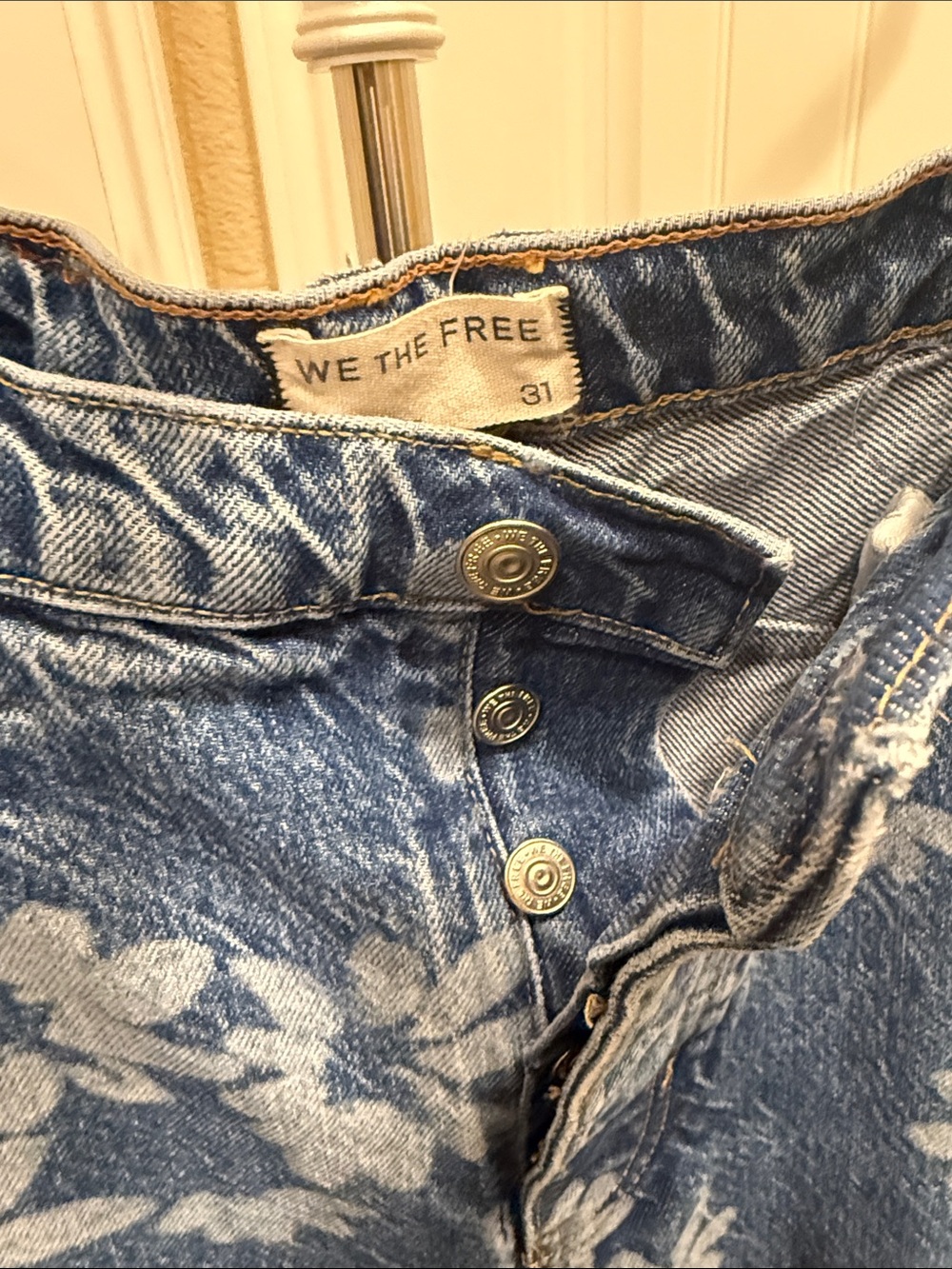 We the Free Good Luck Daisy Printed Barrel Jeans - Picture 4 of 9